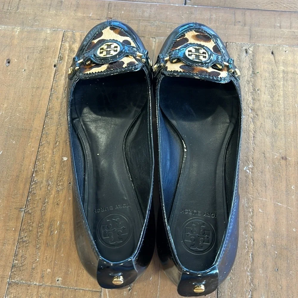 Tory Burch leopard pony hair patent leather flats women’s size 9 animal print